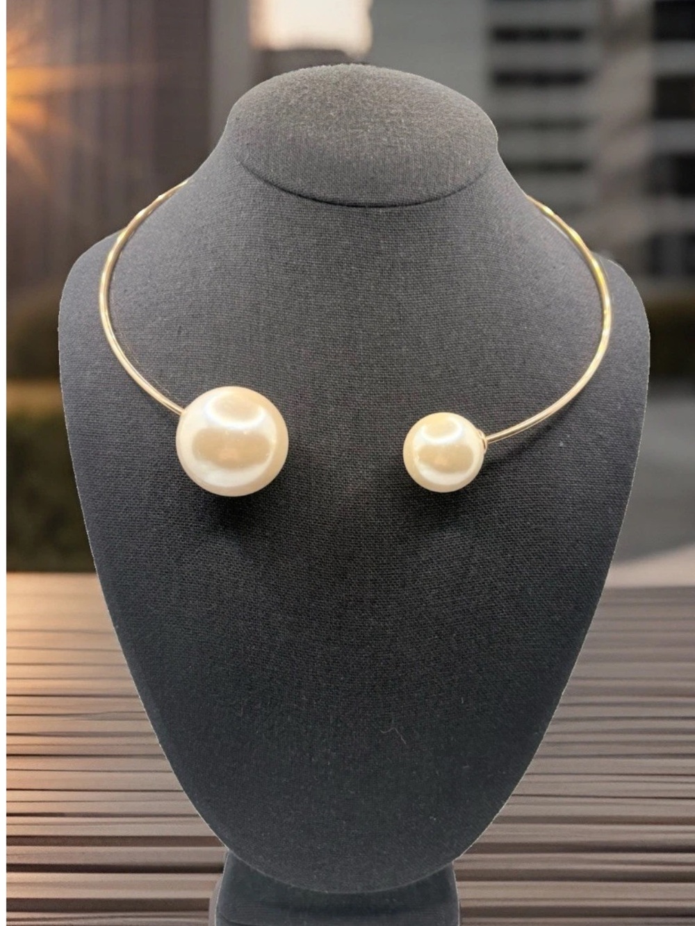 Vintage Retro Large Faux Pearl Mismatched Open Choker Necklace Goldtone